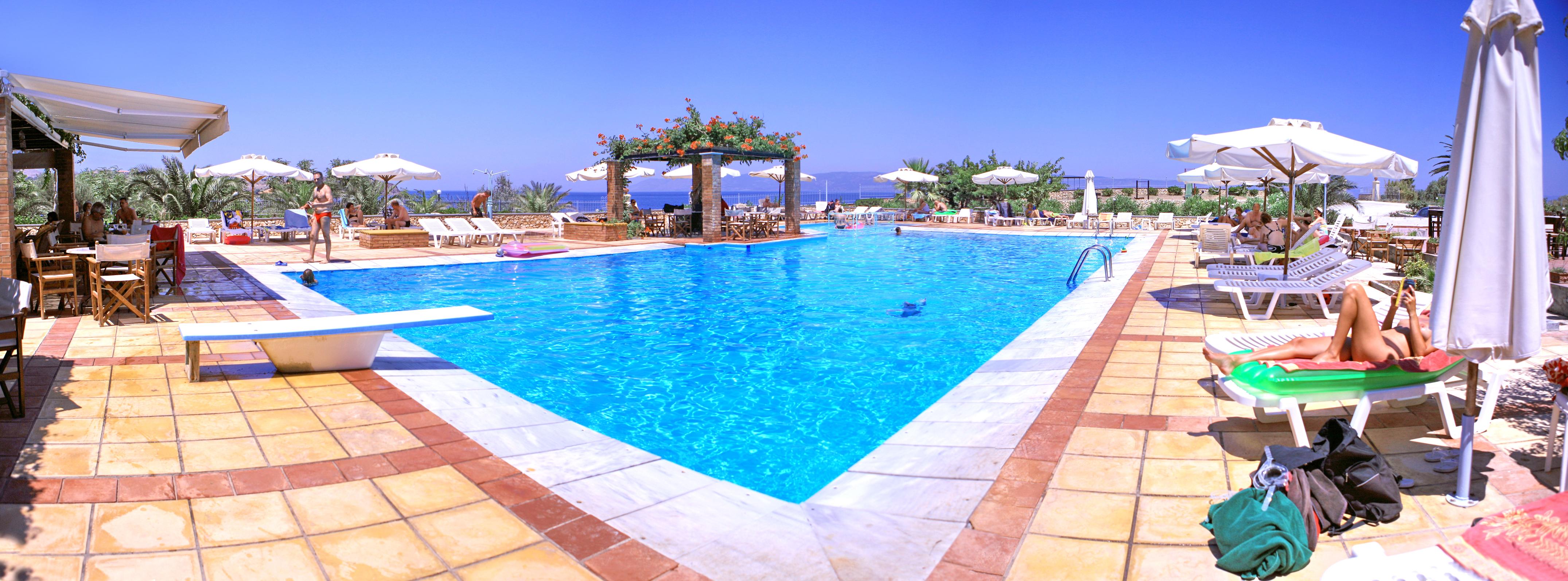 Panselinos Hotel de apartamente 3*