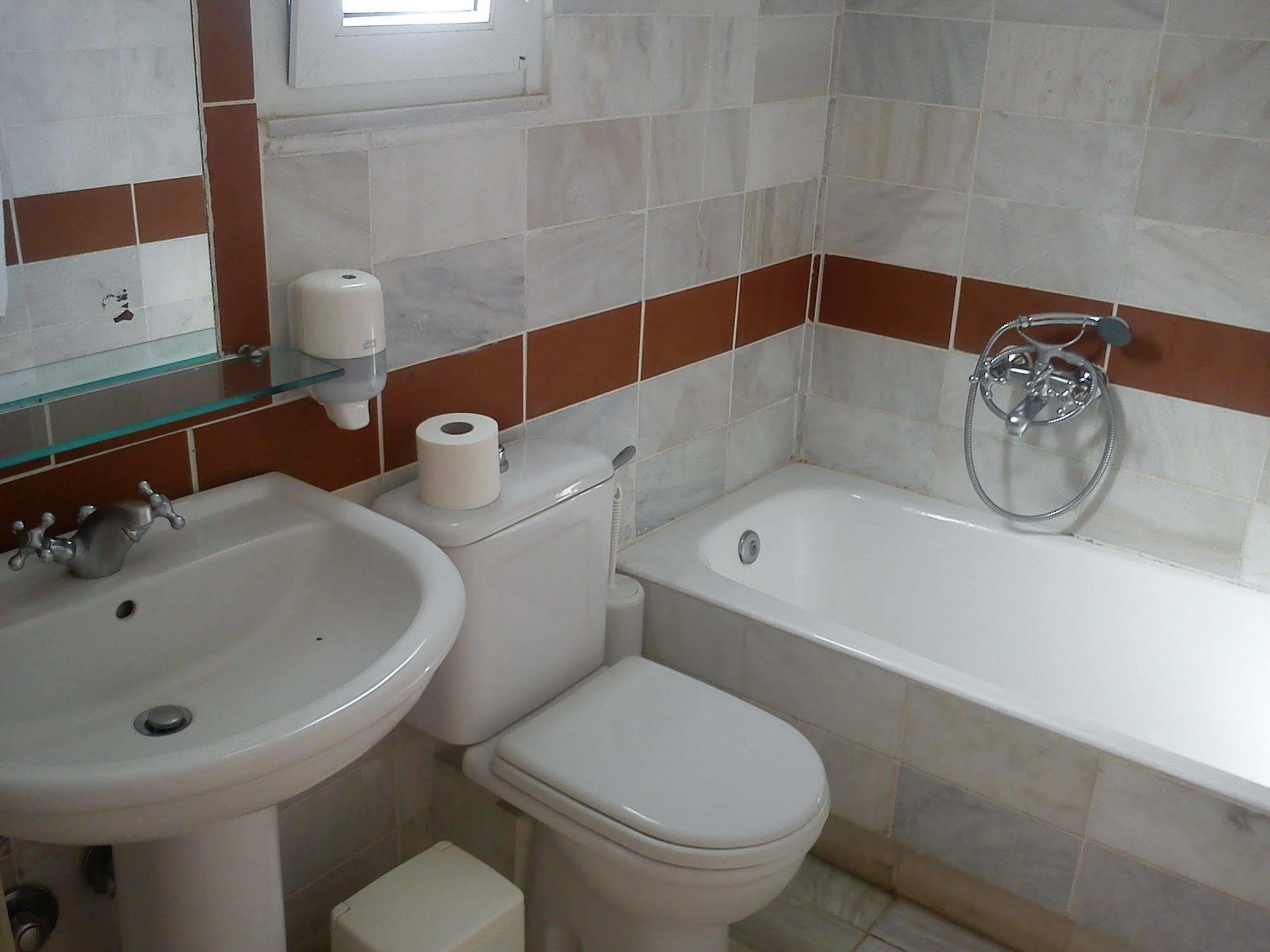 Panselinos Hotel de apartamente Eftalou