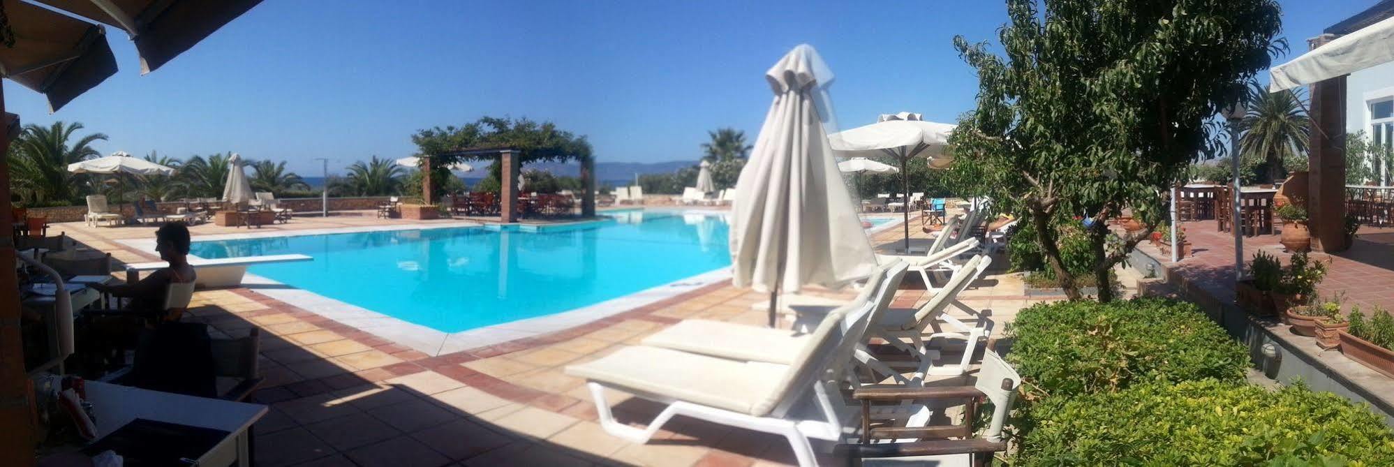 Panselinos Hotel de apartamente 3*